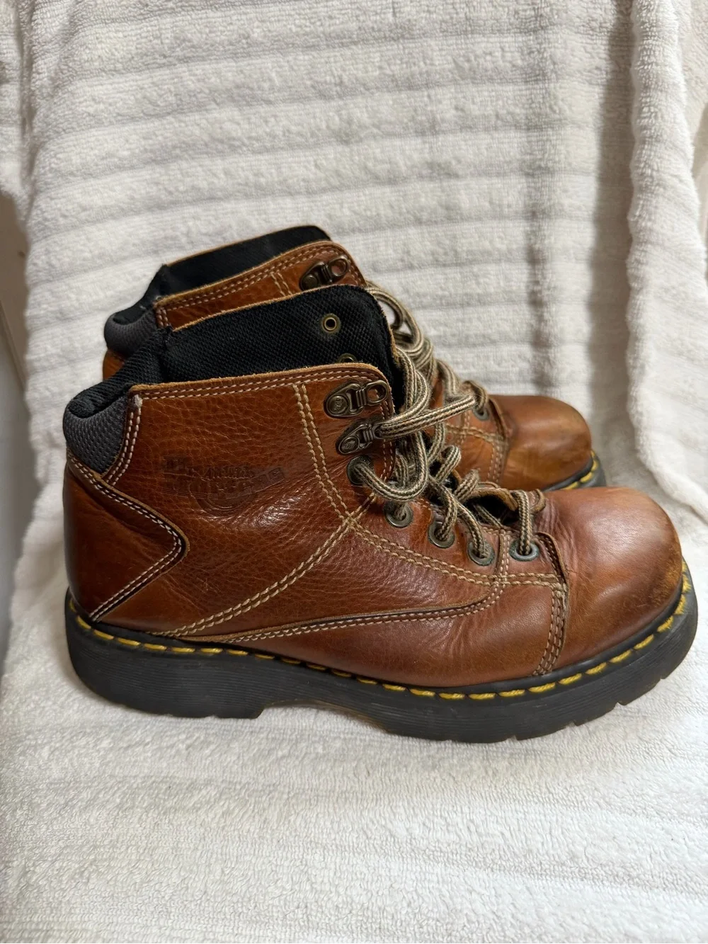 Vintage Y2K Dr Martens 8A07 Brown leather Chunky Ankle Boots Men Size 9